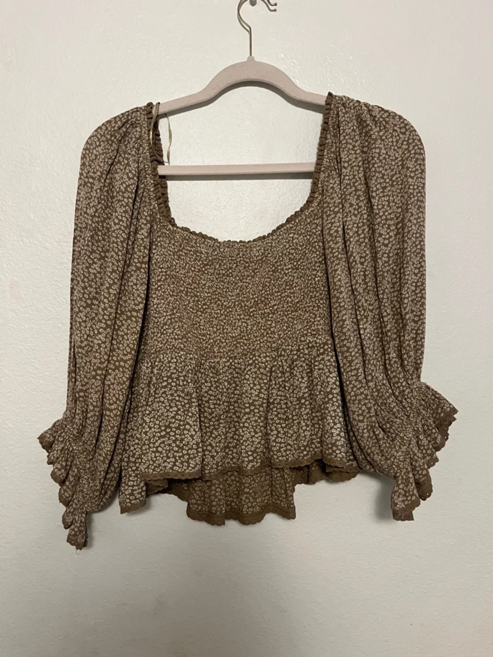 Free People Smocked Floral Peasant Blouse - Olive green - Picture 3 of 3